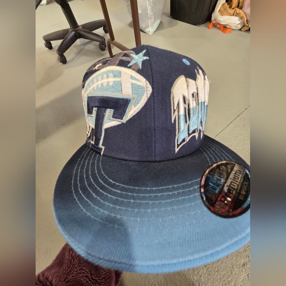 New with tags nfl Tennessee Titans City Snapback Graffiti Big Logo Hat